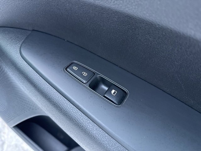 Used 2023 Kia Forte LXS image 40