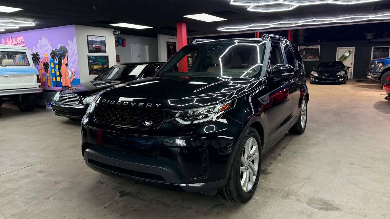 Used 2017 Land Rover Discovery HSE AWD/4WD image 1