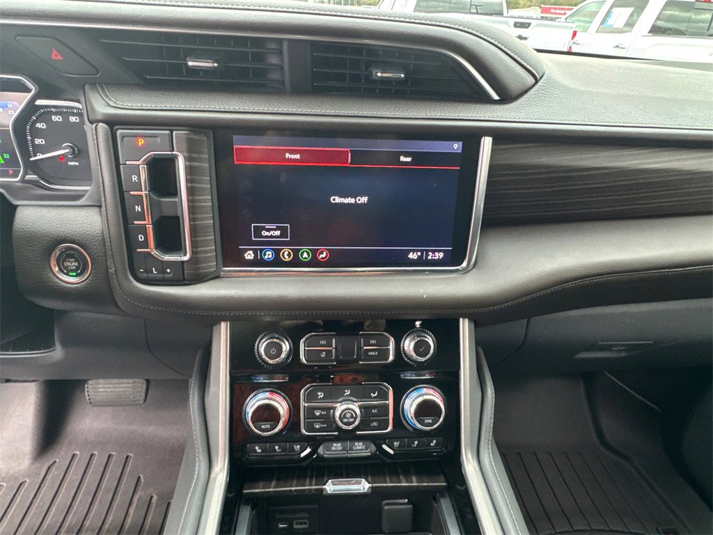 Used 2021 GMC Yukon Denali w/ Denali Premium Package image 31