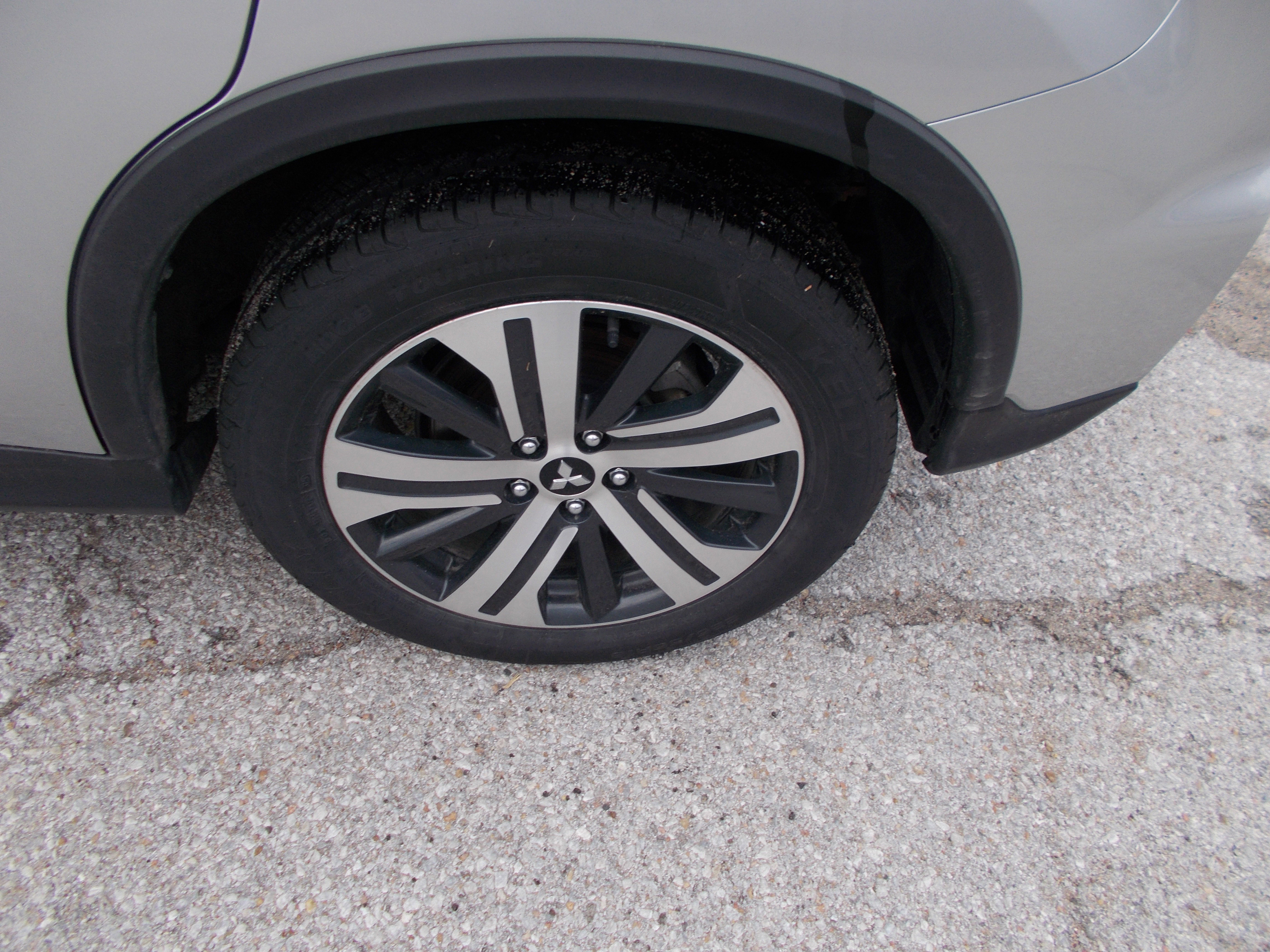 Used 2024 Mitsubishi Outlander Sport SE AWD/4WD image 17