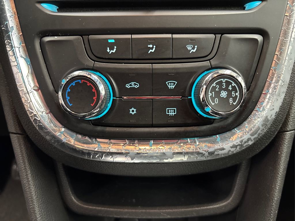 Used 2016 Buick Encore FWD image 28