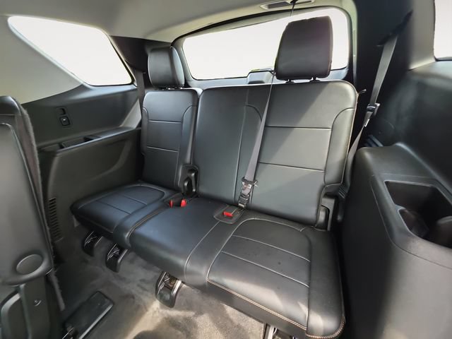 Used 2019 Chevrolet Traverse Premier FWD image 16