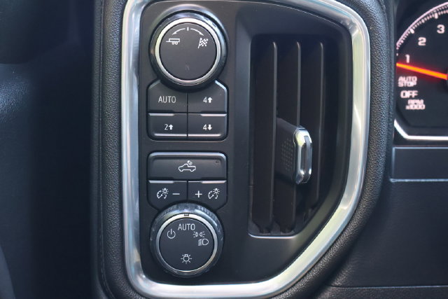 Used 2019 Chevrolet Silverado 1500 LT w/ All-Star Edition AWD/4WD image 14