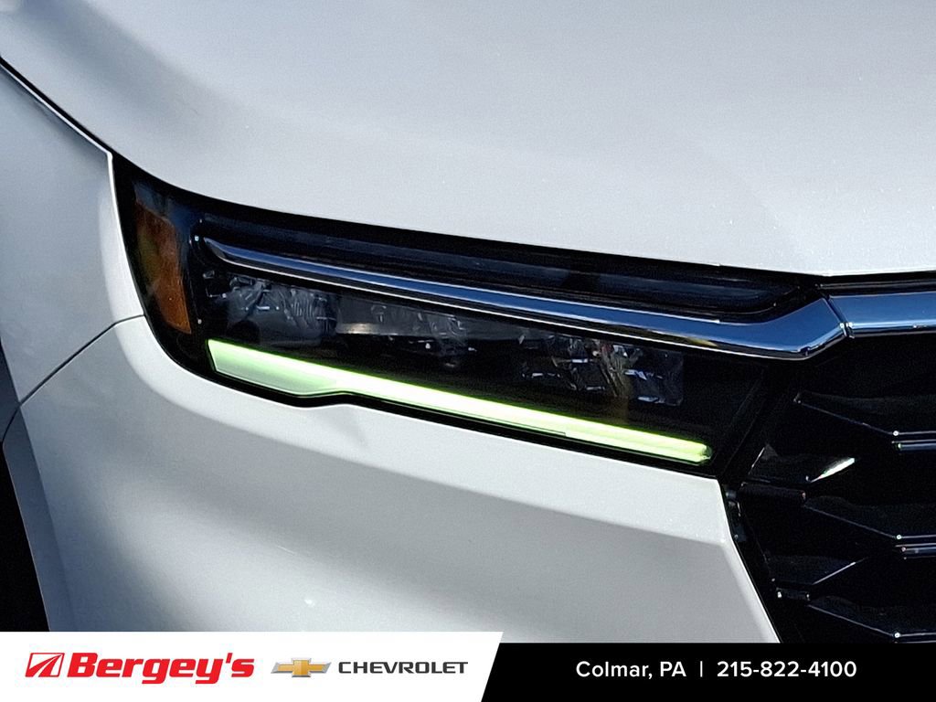 Used 2023 Honda Pilot Elite image 11