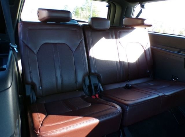 Used 2023 Ford Expedition Max Limited image 1