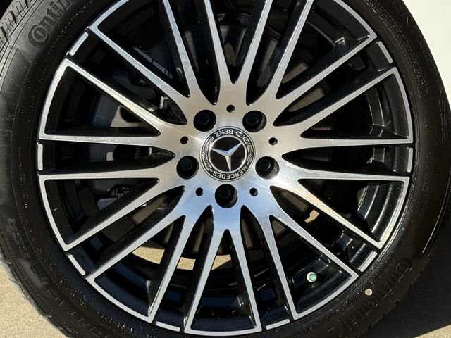 Used 2024 Mercedes-Benz C 300 Sedan image 11