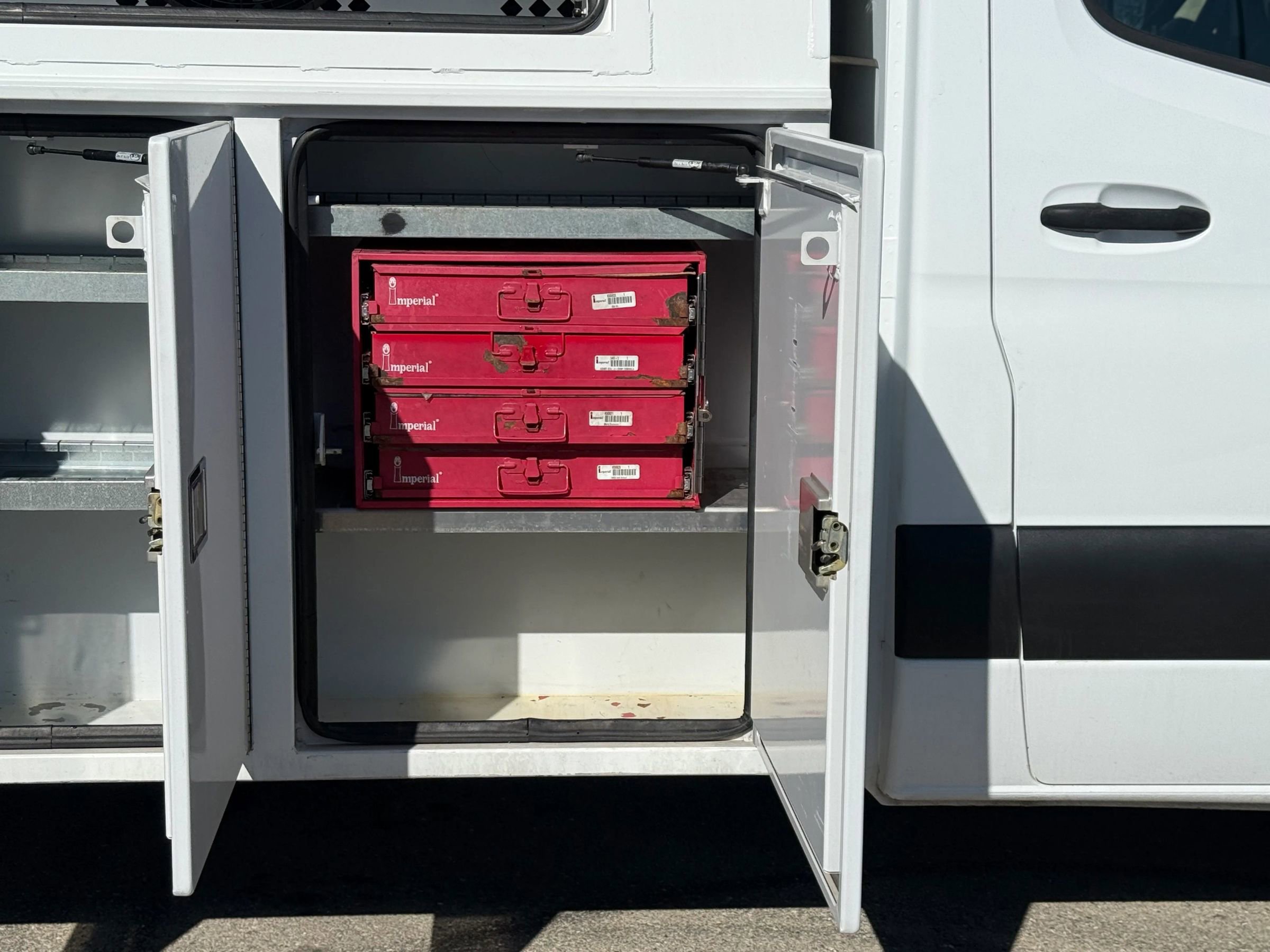 Used 2019 Mercedes-Benz Sprinter 170 w/ Chrome Grille Package image 17