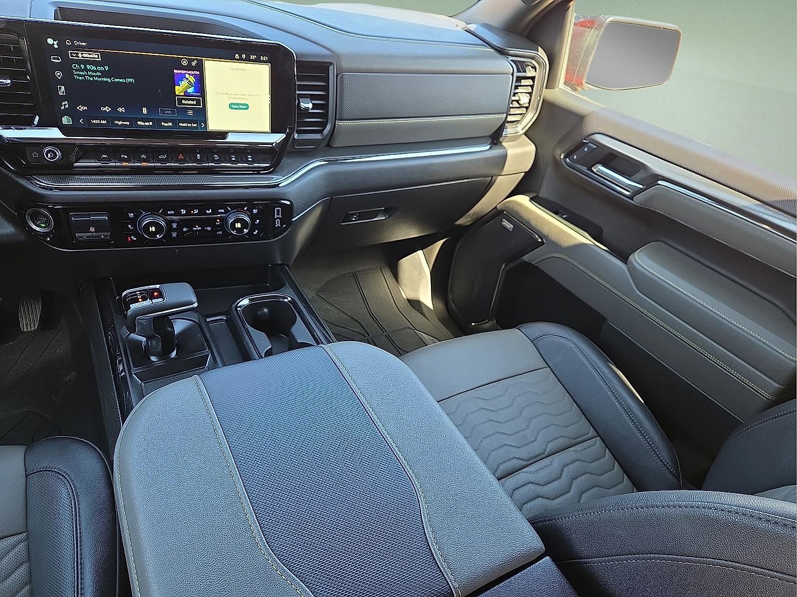 Used 2024 Chevrolet Silverado 1500 ZR2 w/ Technology Package AWD/4WD image 12