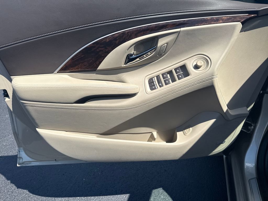 Used 2016 Buick LaCrosse Leather w/ Experience Buick Package FWD image 12