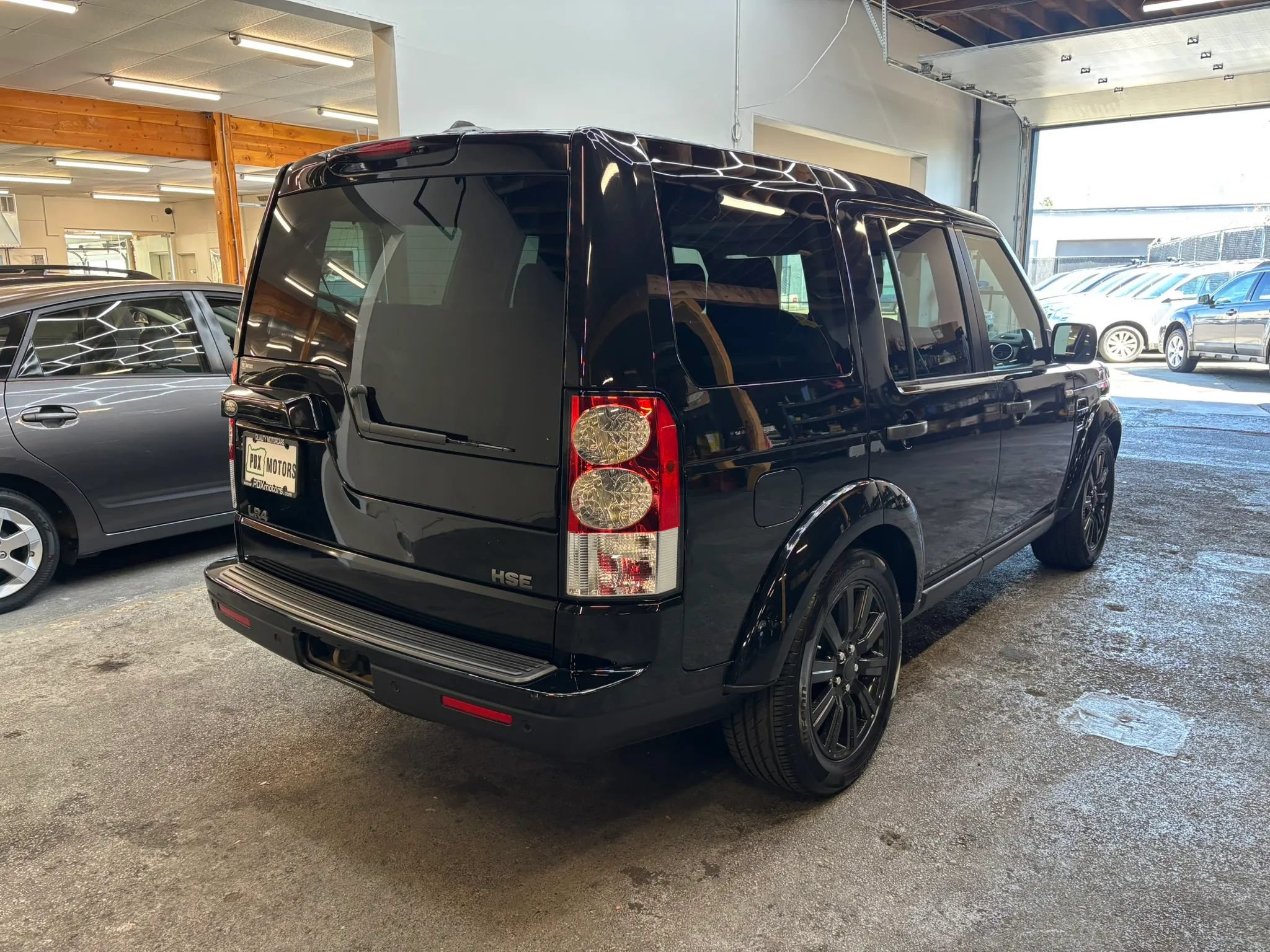 Used 2013 Land Rover LR4 HSE AWD/4WD image 7