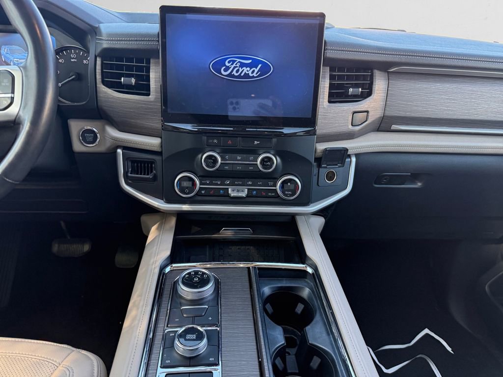 Used 2024 Ford Expedition Max Limited AWD/4WD image 12