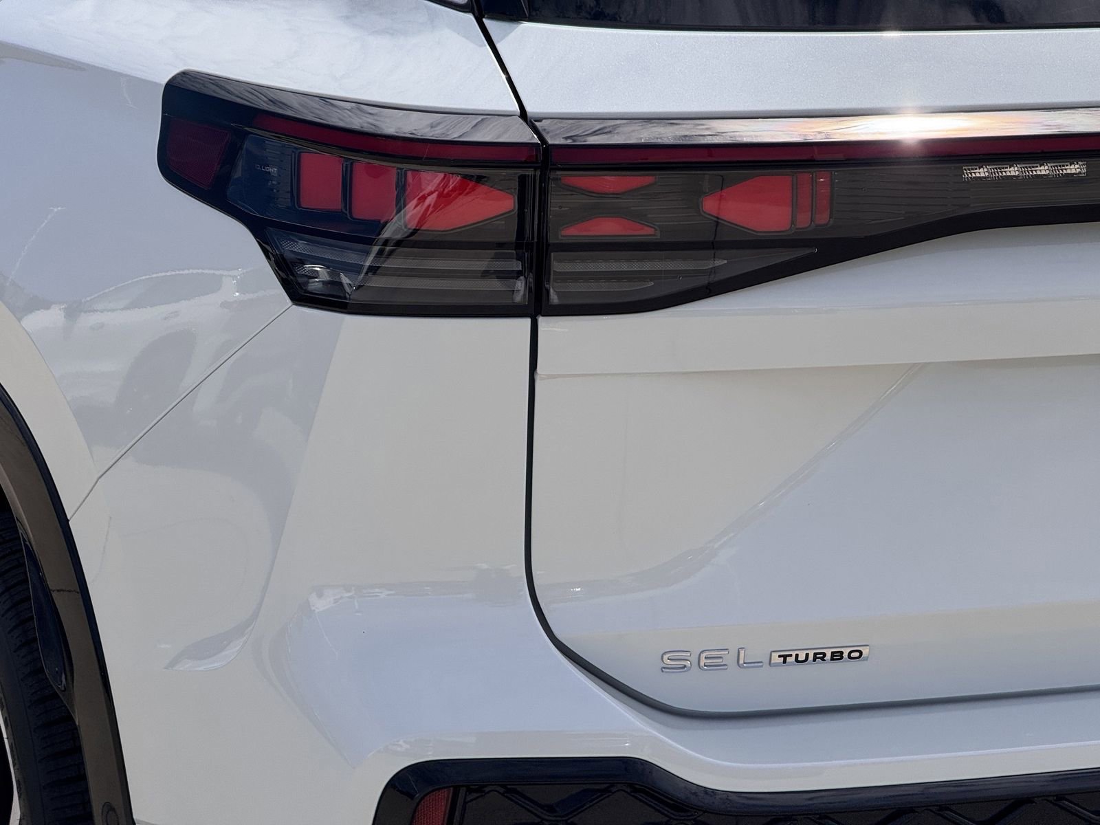 New 2026 Volkswagen Tiguan SEL R-Line image 12