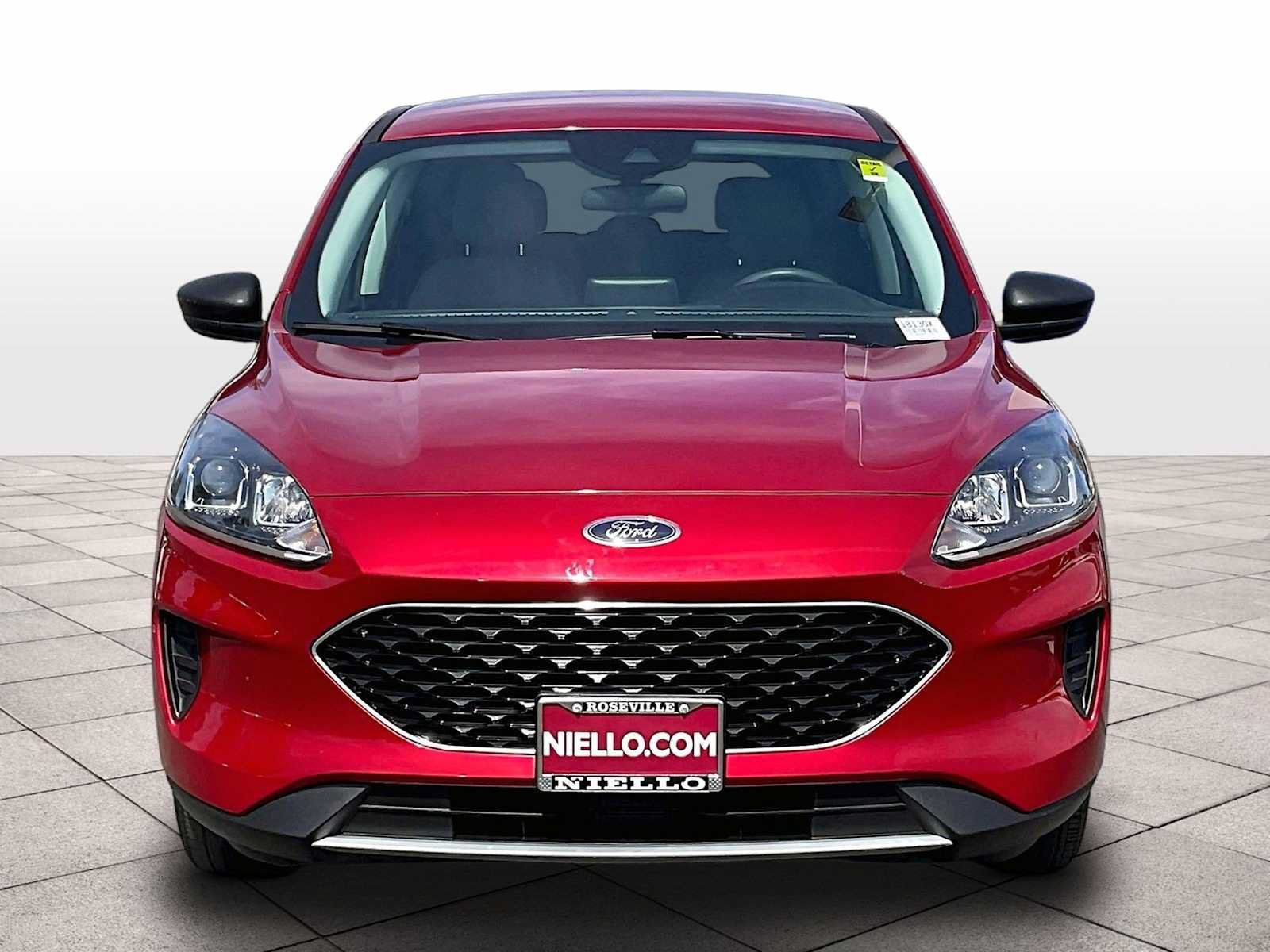 Used 2022 Ford Escape SE FWD image 3