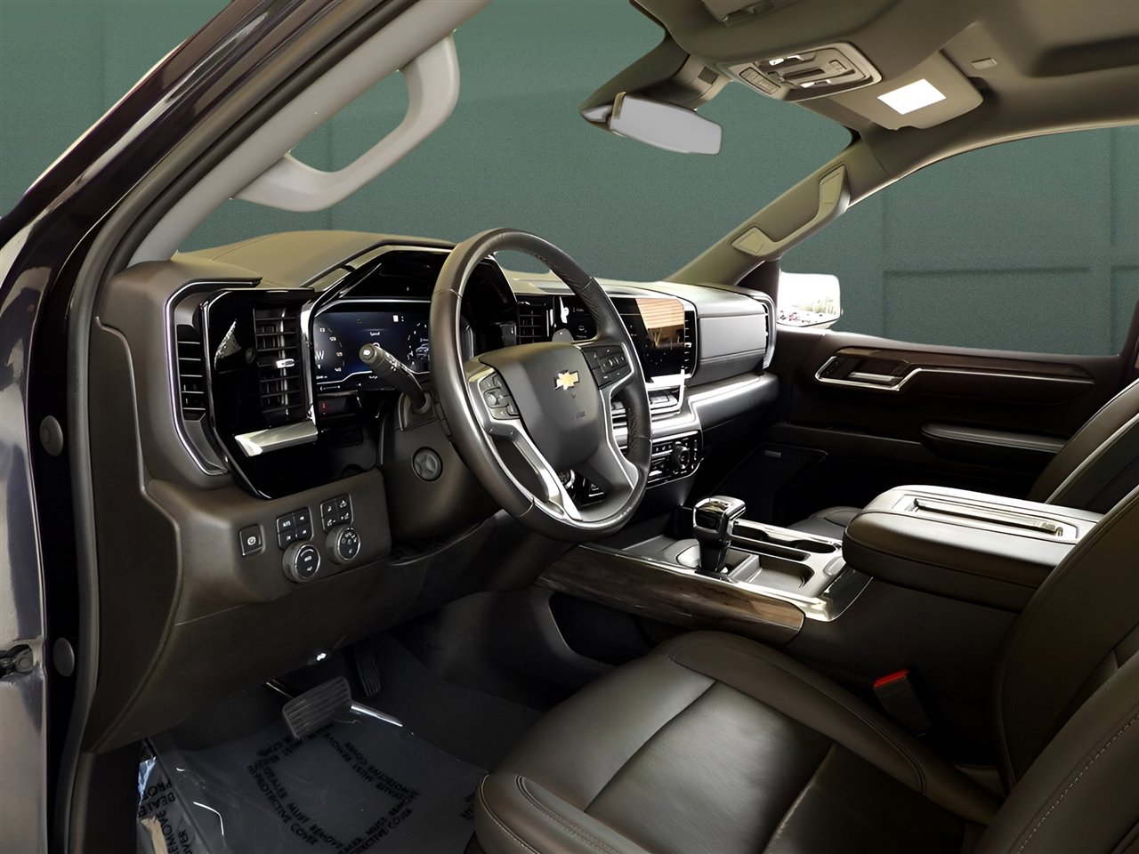 Used 2022 Chevrolet Silverado 1500 LTZ image 14