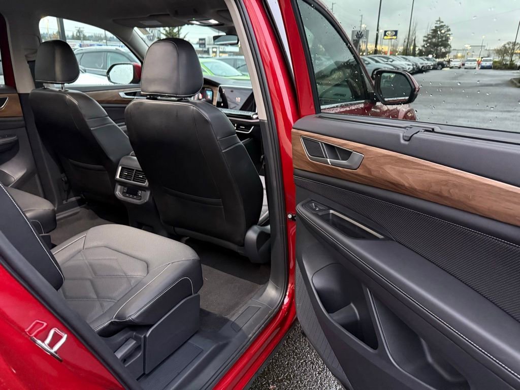 Used 2024 Volkswagen Atlas SE image 9