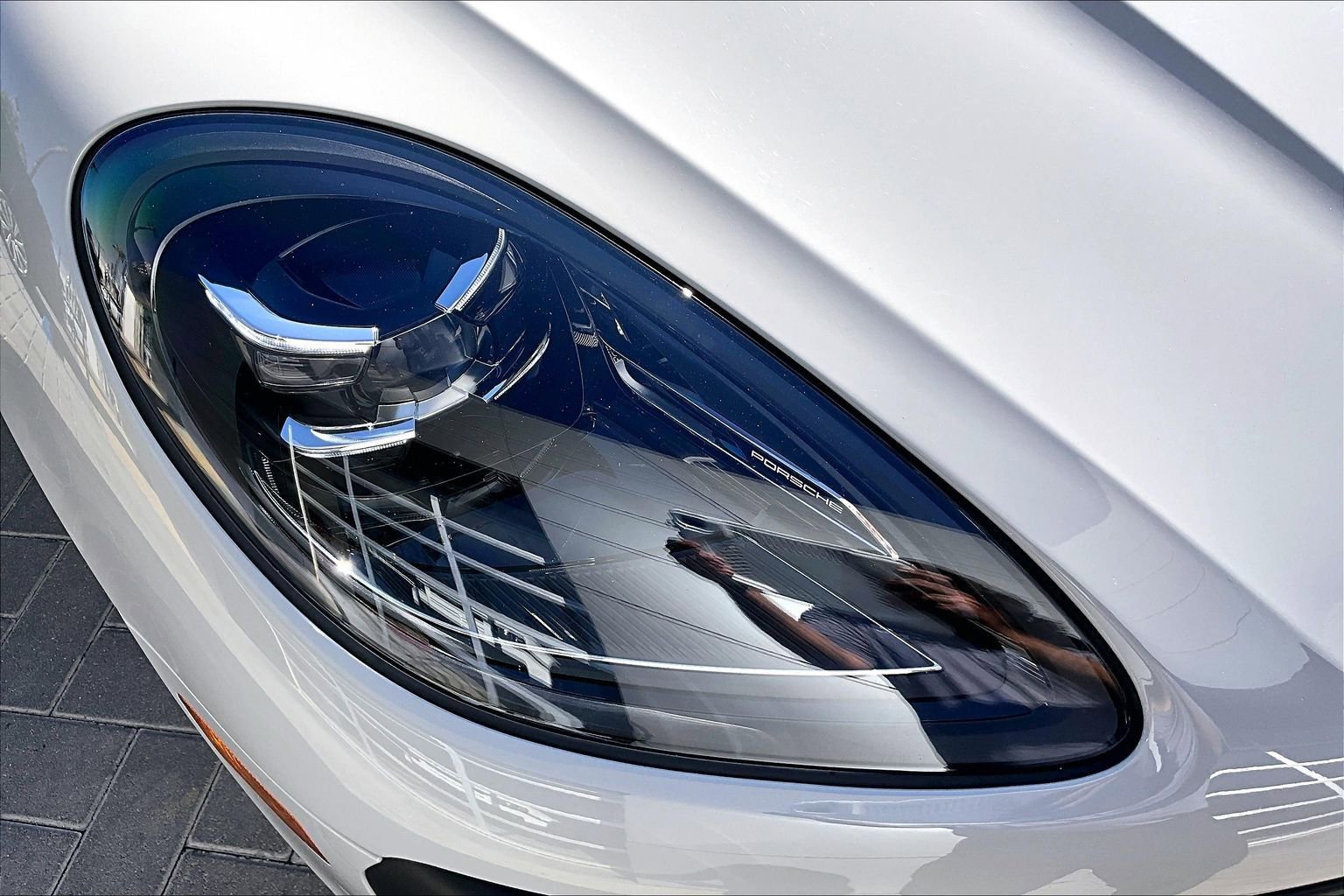 Used 2022 Porsche Macan S image 28