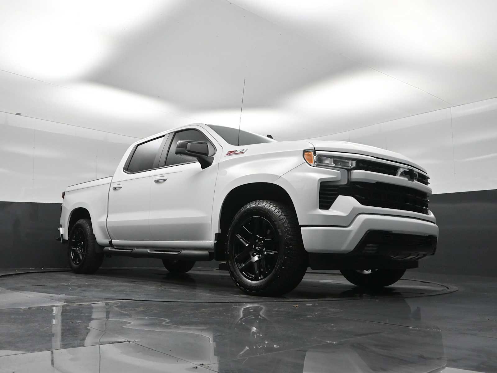 Used 2025 Chevrolet Silverado 1500 RST image 18