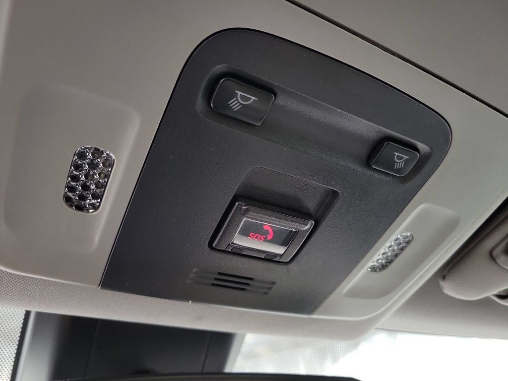 Used 2022 Toyota Camry SE FWD image 22