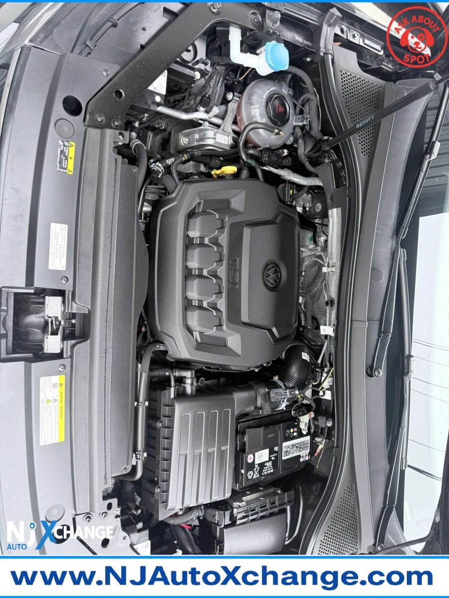 Used 2023 Volkswagen Tiguan SE R-Line AWD/4WD image 46