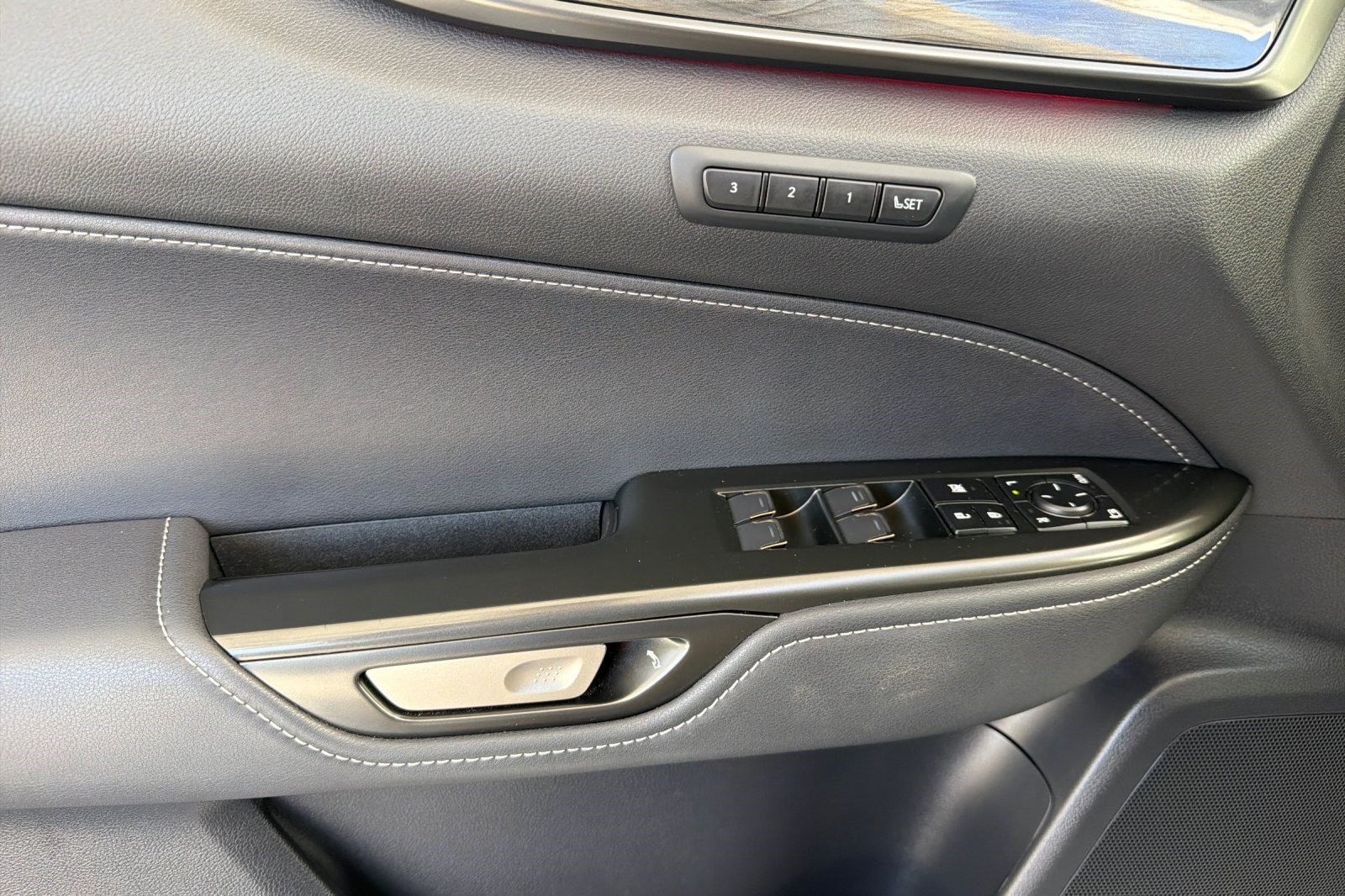 Used 2025 Lexus NX 350h AWD w/ Accessory Package (P5) image 12