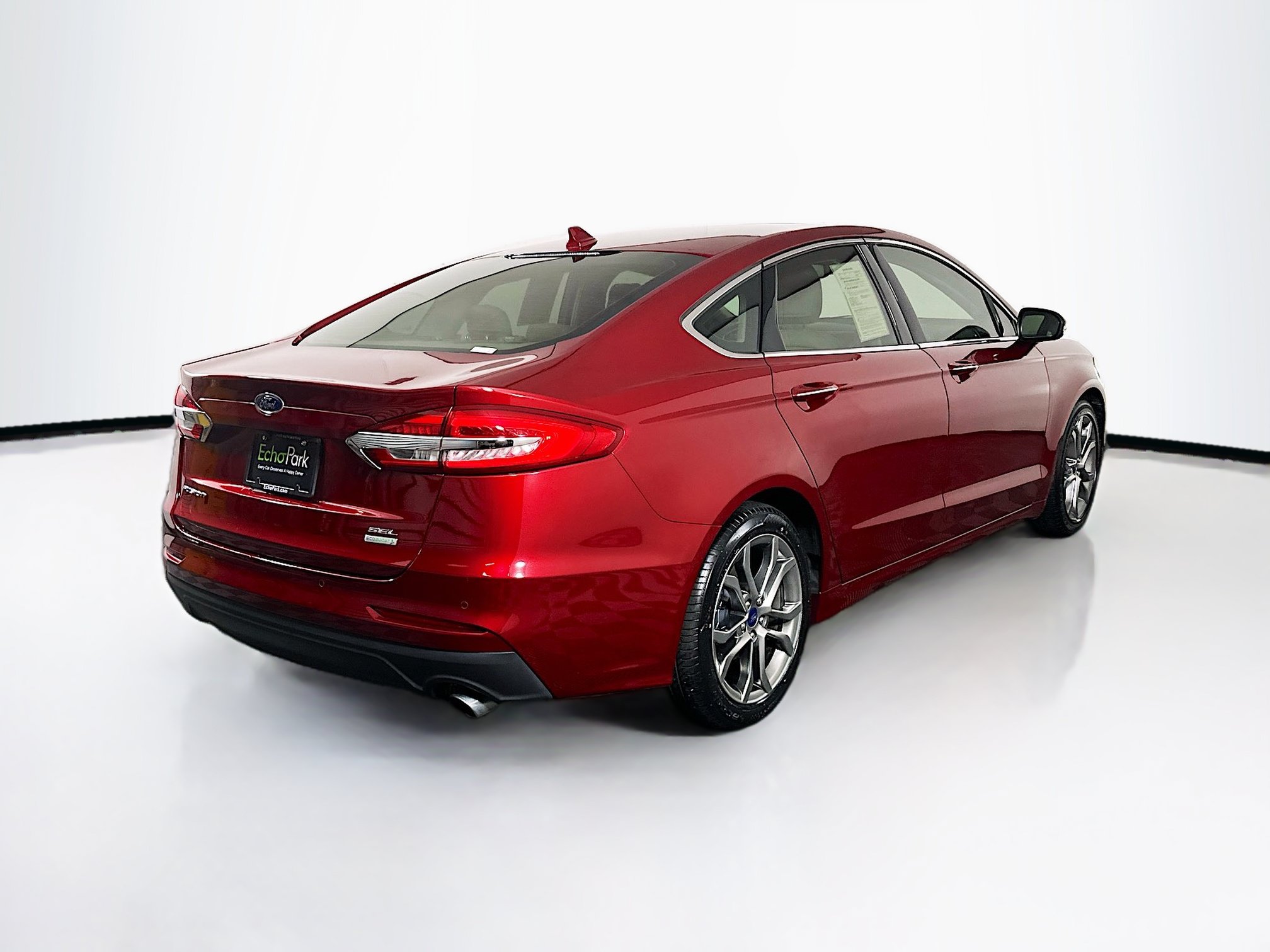 Used 2019 Ford Fusion SEL FWD image 9