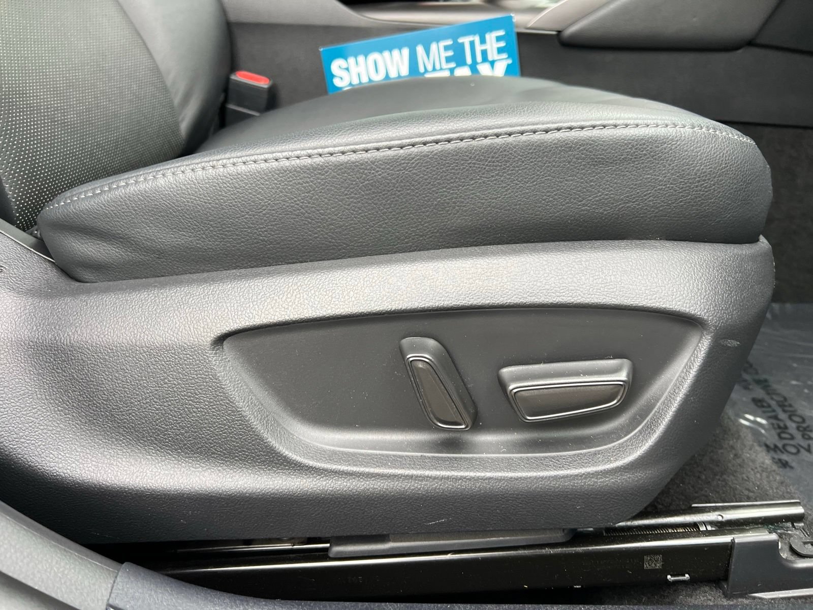 Used 2021 Toyota Camry XLE FWD image 47