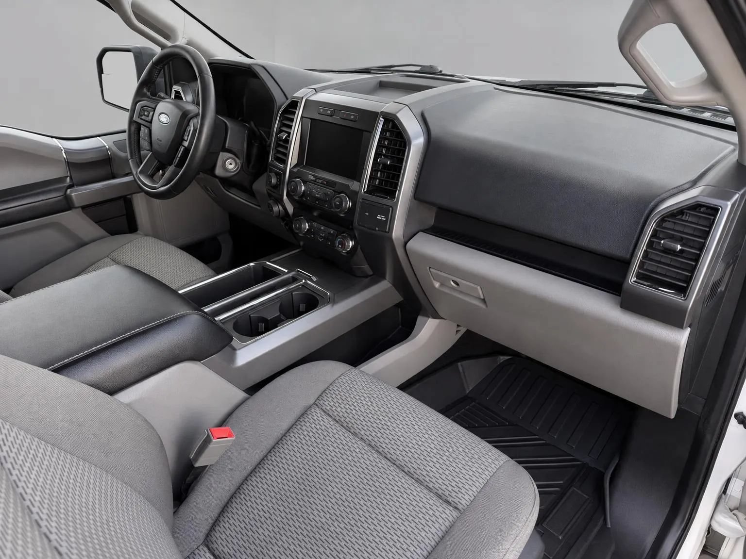 Used 2019 Ford F150 XLT w/ Equipment Group 302A Luxury AWD/4WD image 23