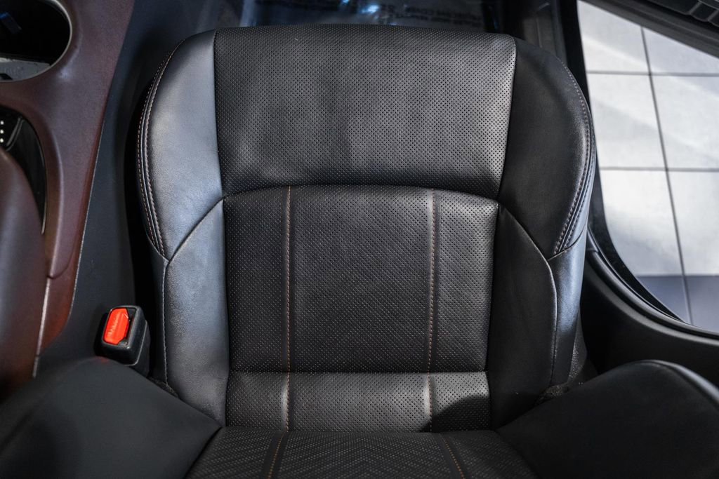 Used 2021 Toyota Venza XLE w/ Softex Package image 33