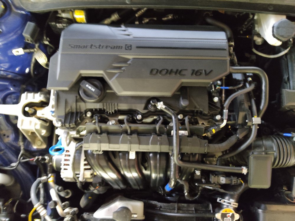 Used 2025 Hyundai Elantra SE FWD image 30