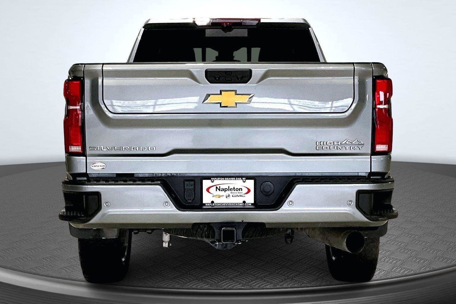 Used 2024 Chevrolet Silverado 2500 High Country w/ High Country Premium Package image 4