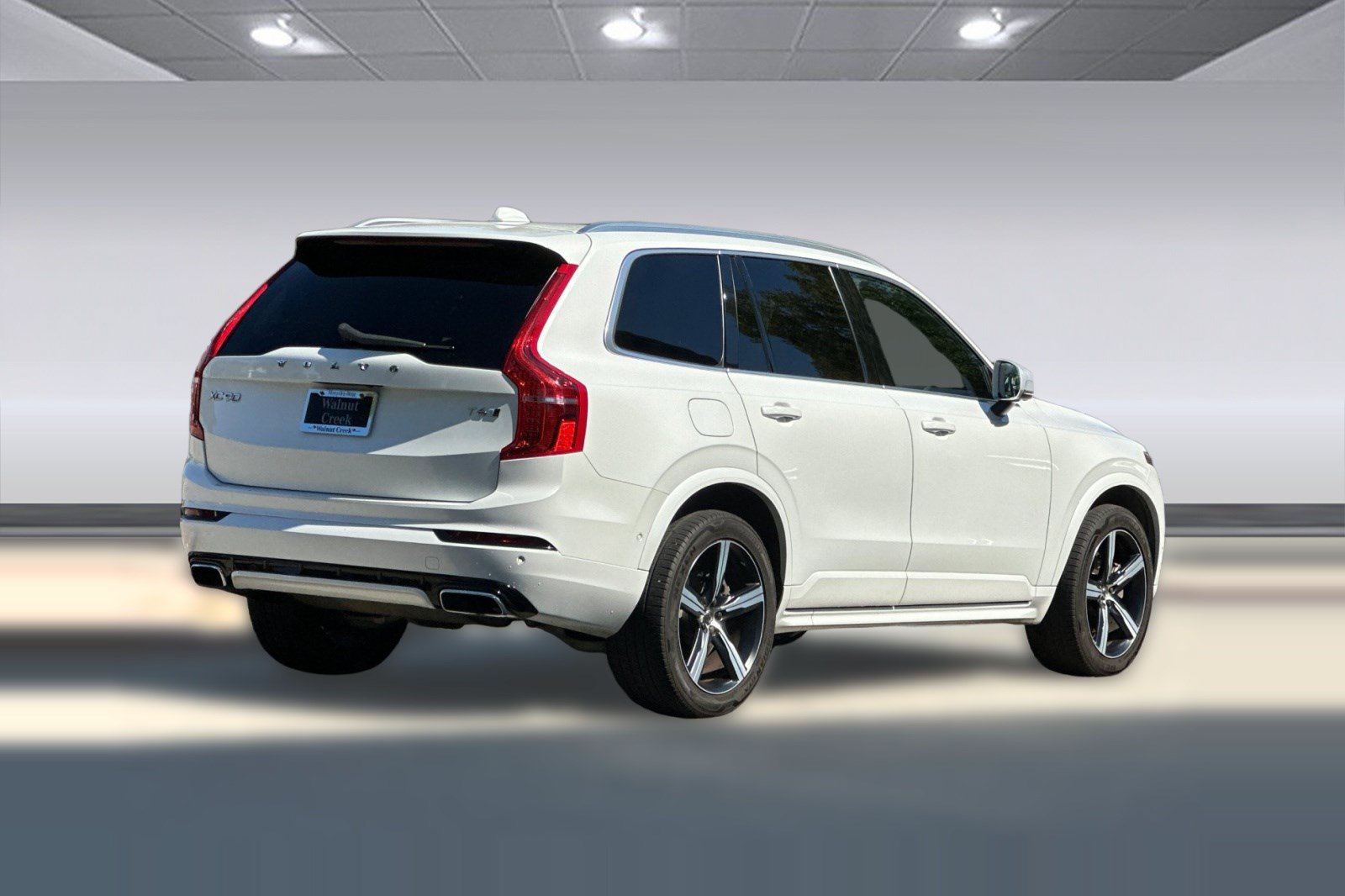 Used 2019 Volvo XC90 T6 R-Design w/ Advanced Package AWD/4WD image 8