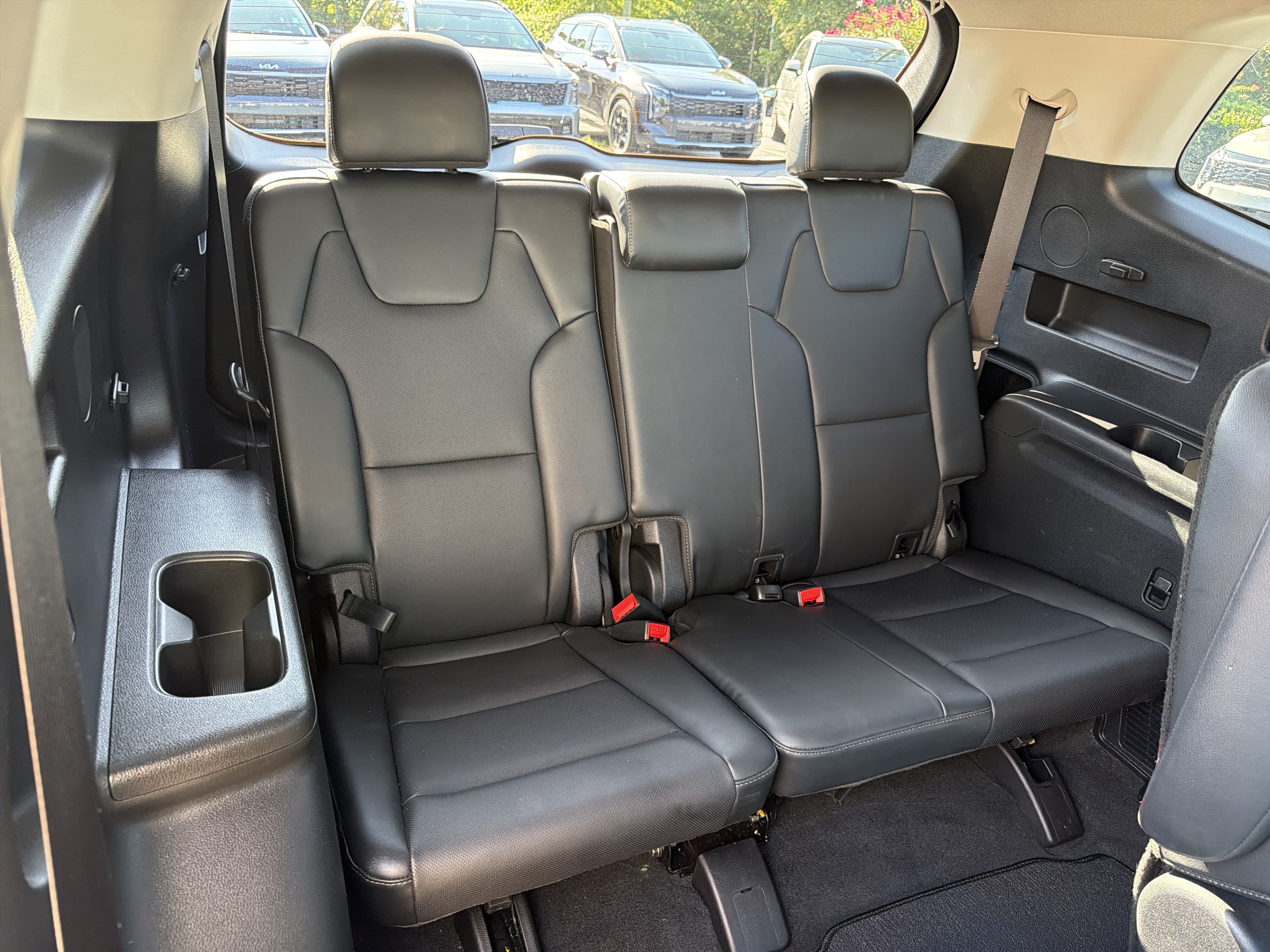 Used 2022 Kia Telluride EX w/ EX Premium Package FWD image 15