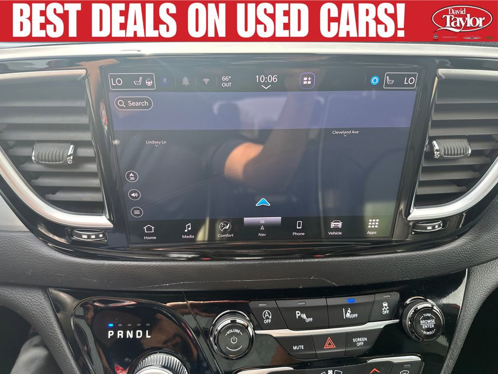 Used 2025 Chrysler Pacifica Limited FWD image 14