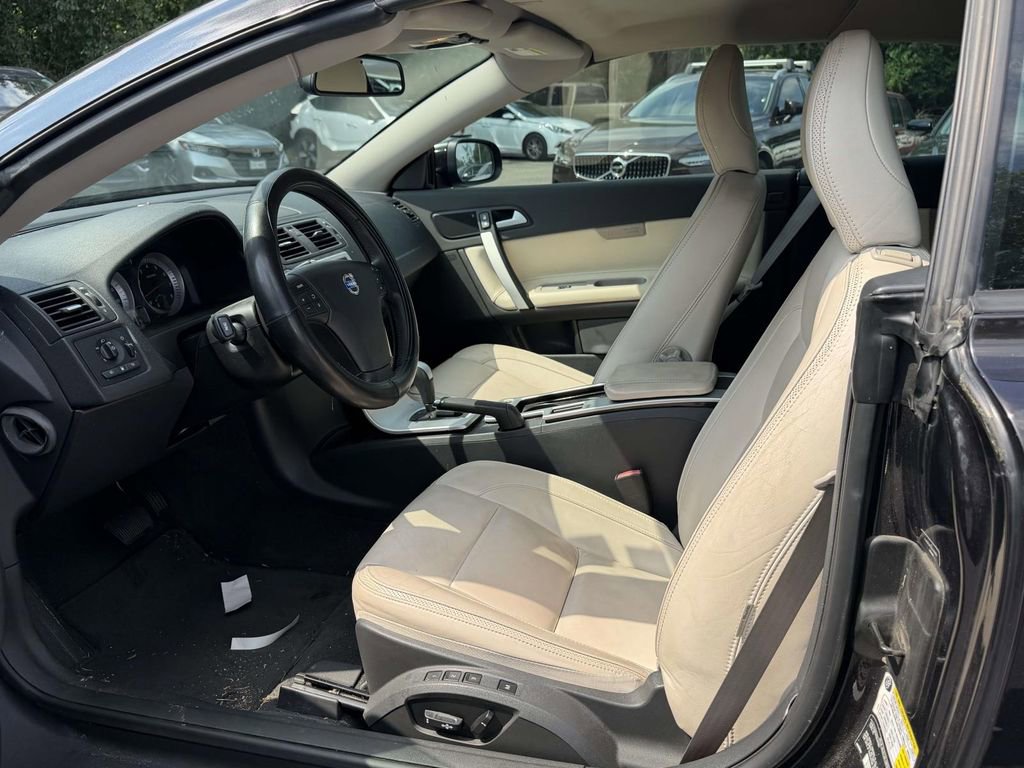 Used 2013 Volvo C70 T5 w/ Climate Pkg FWD image 5