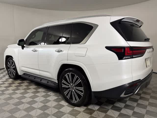 Used 2023 Lexus LX 600 4WD w/ Accessory Package (Z1) image 4