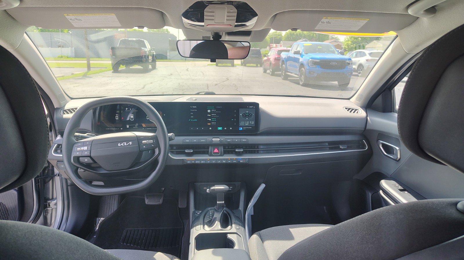 Used 2025 Kia K4 FWD image 18