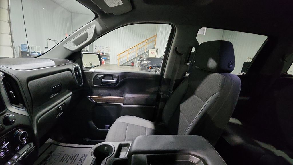 Used 2022 Chevrolet Silverado 1500 LT image 11