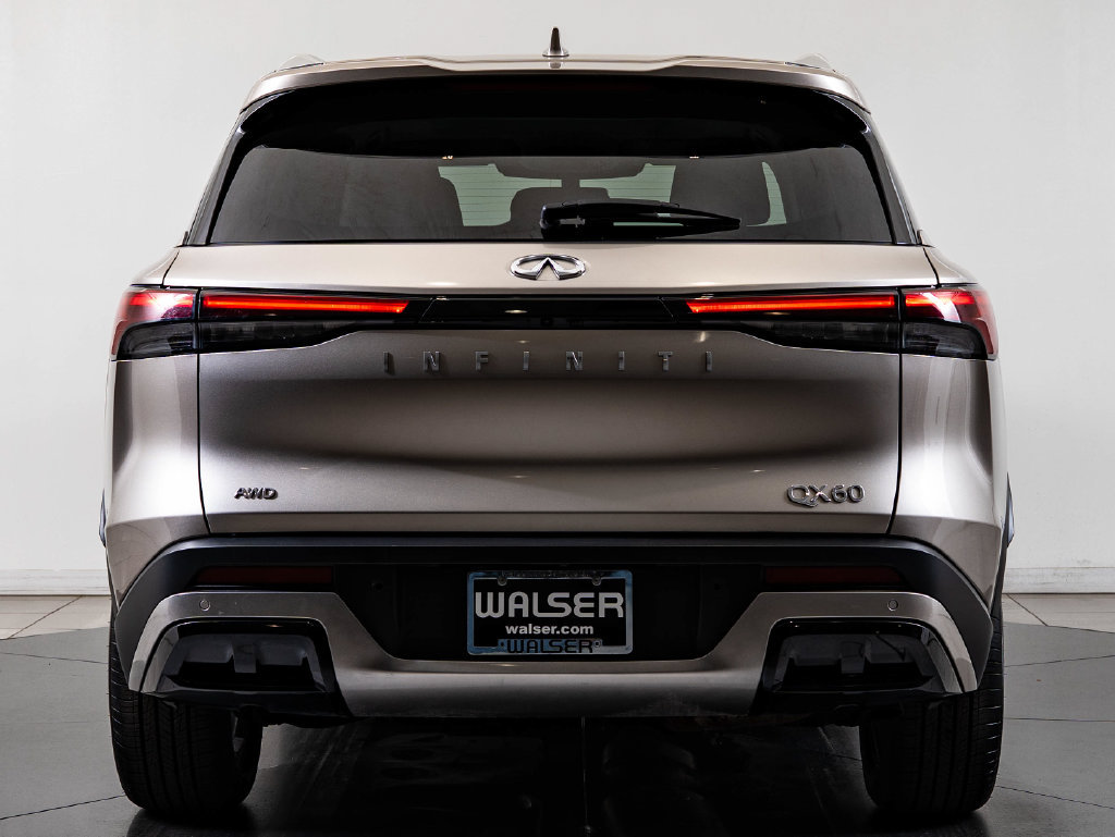 Used 2023 INFINITI QX60 Luxe AWD/4WD image 7