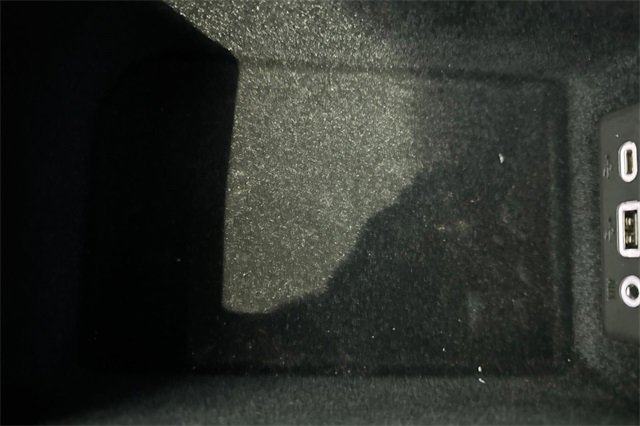 Used 2021 Chevrolet Corvette Stingray Convertible w/ Z51 Performance Package image 31