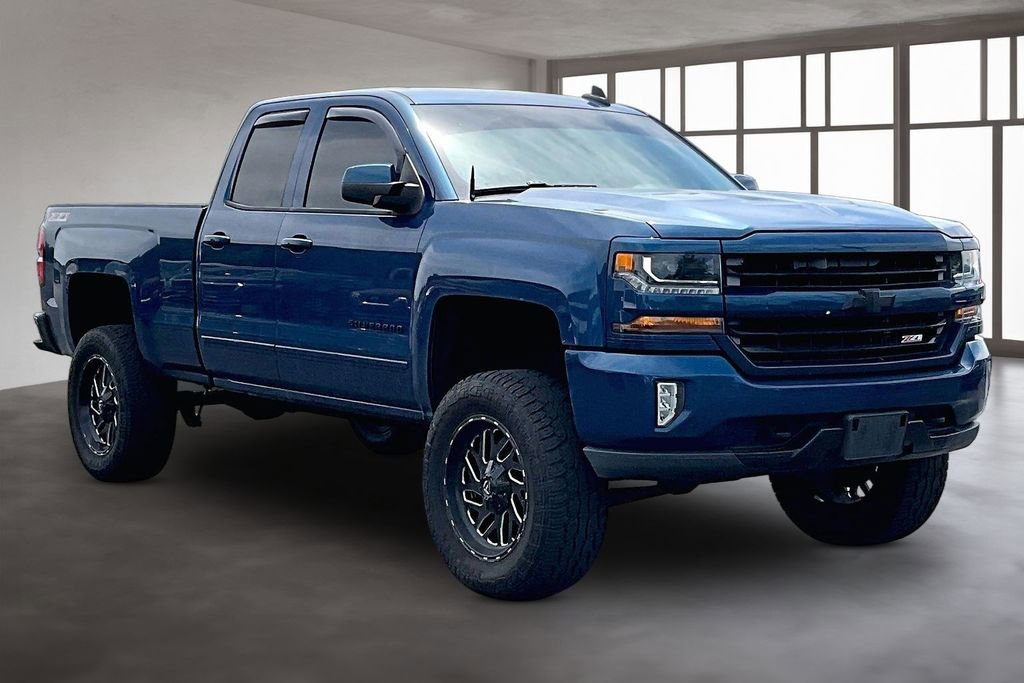 Used 2017 Chevrolet Silverado 1500 LT w/ All Star Edition AWD/4WD image 6