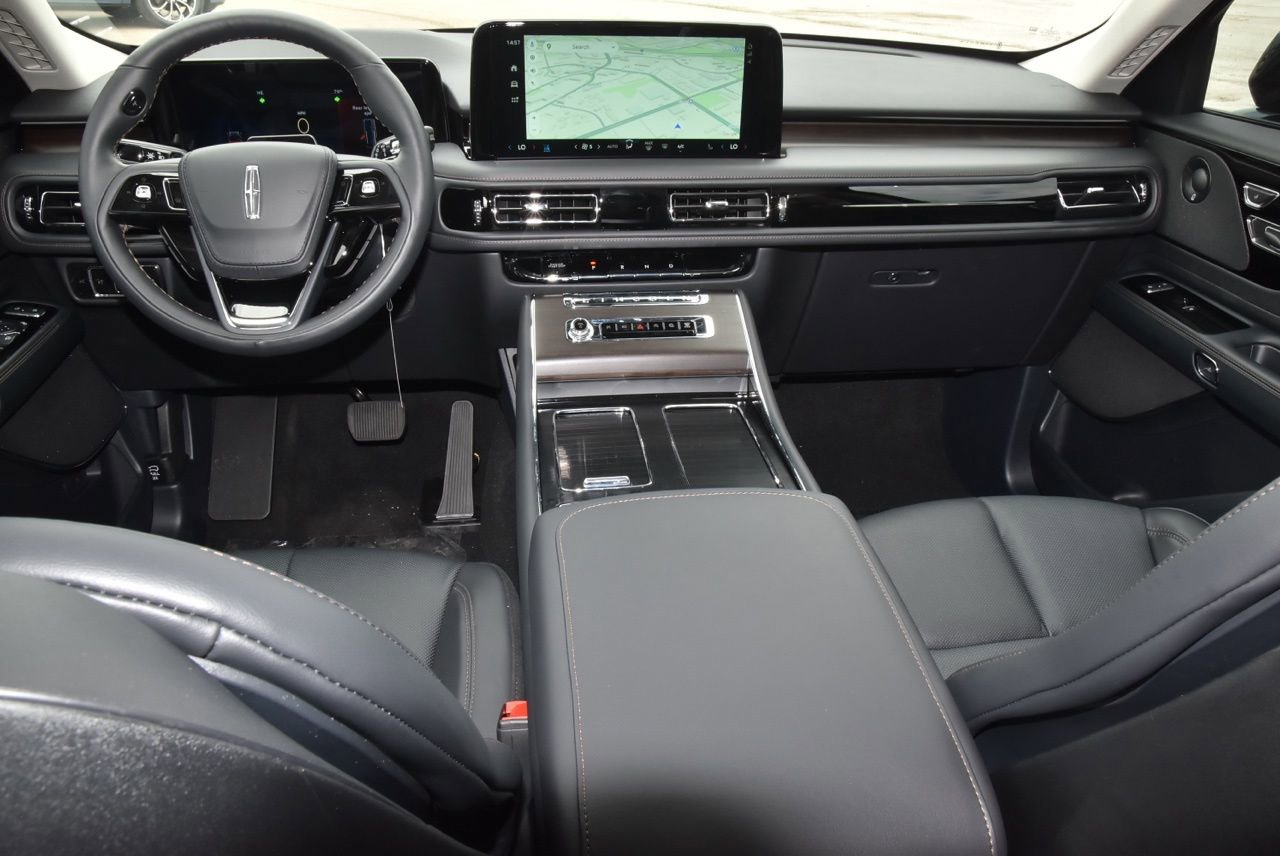 New 2026 Lincoln Aviator Reserve RWD image 17