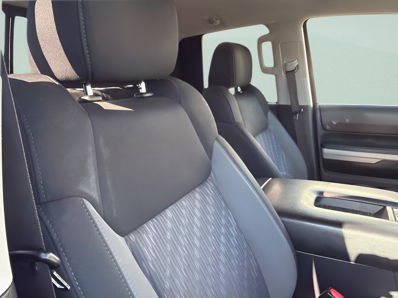Used 2019 Toyota Tundra SR5 w/ TRD Off Road Package AWD/4WD image 8
