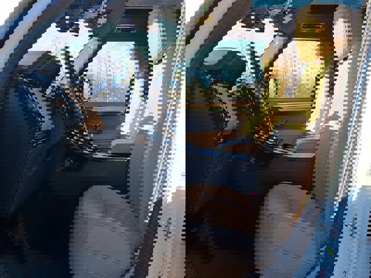 Used 2025 Land Rover Range Rover Sport SE image 17