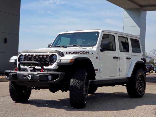 Used 2024 Jeep Wrangler Unlimited Rubicon AWD/4WD image 26