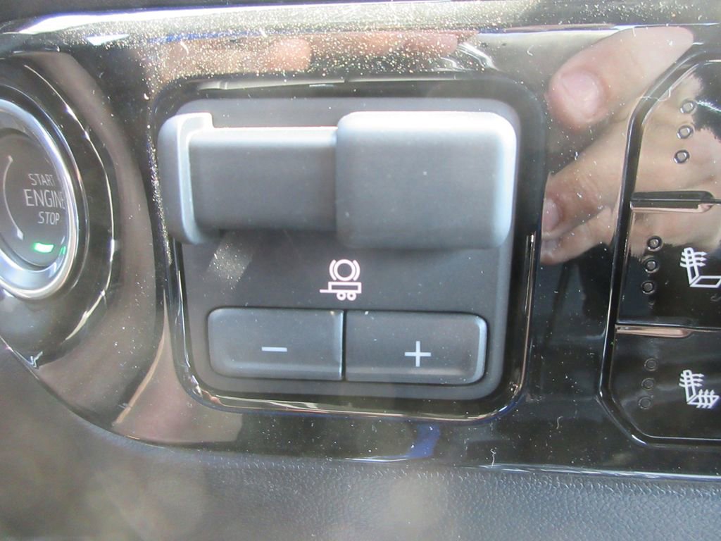 New 2026 GMC Sierra 2500 SLT w/ SLT Convenience Package image 20