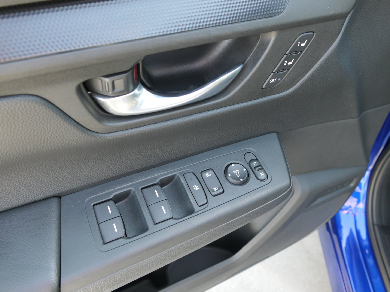 Used 2025 Honda CR-V Sport-L image 13
