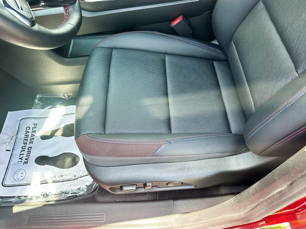 Used 2026 Chevrolet Equinox RS w/ Convenience Package III FWD image 19