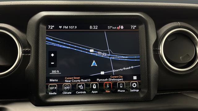 Used 2022 Jeep Wrangler Unlimited Sahara w/ Cold Weather Group AWD/4WD image 14