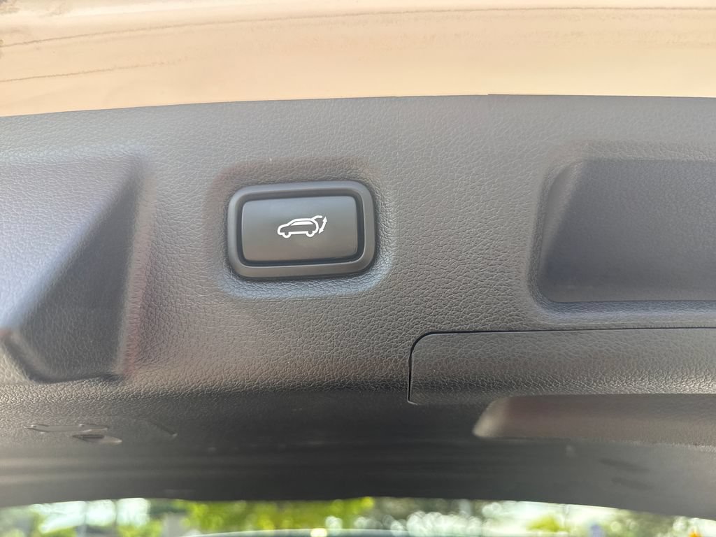 Certified 2023 Hyundai Santa Fe SEL Premium AWD/4WD image 39