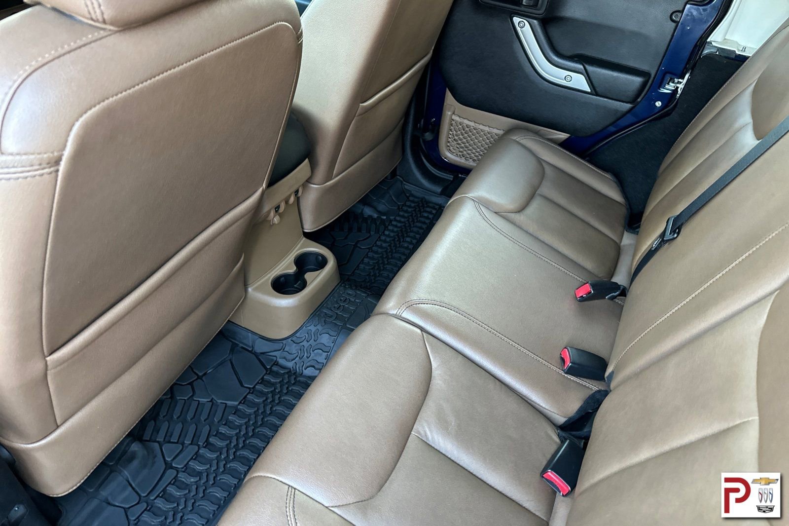 Used 2013 Jeep Wrangler Unlimited Sahara w/ Connectivity Group image 14